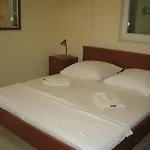 Casa de hóspedes Sunny House Free Parking 3*
