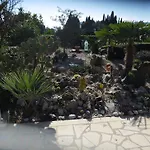 Casa de hóspedes Sunny House Free Parking 3*