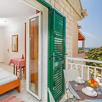 Casa de hóspedes Sunny House Free Parking 3*