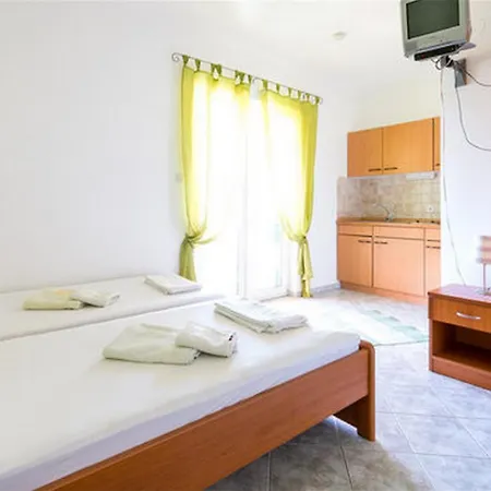 Sunny House Free Parking Affittacamere 3*
