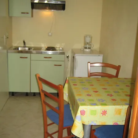 Sunny House Free Parking Affittacamere Trsteno