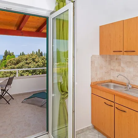 Sunny House Free Parking Pensión 3*
