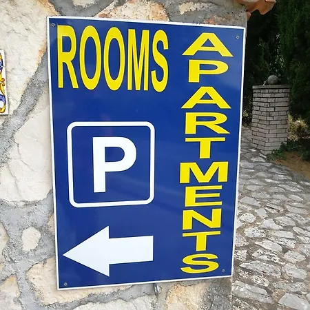 Affittacamere Sunny House Free Parking 3*