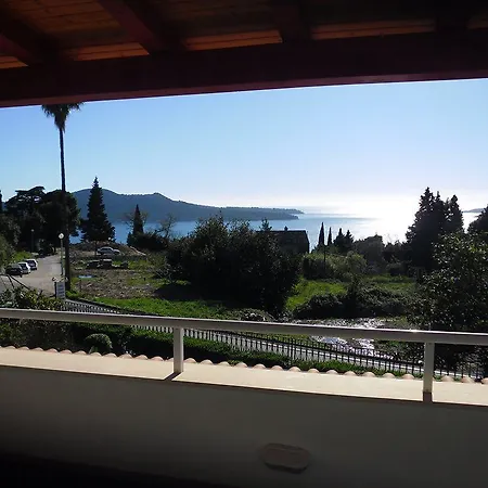 Sunny House Free Parking