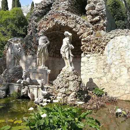 Sunny House Free Parking