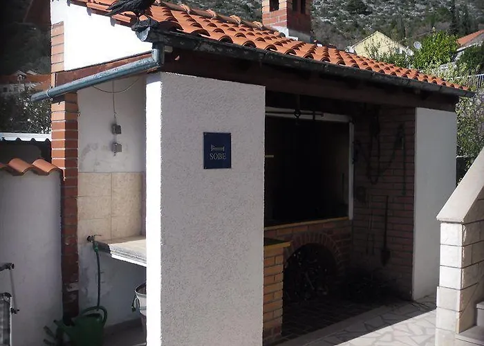 Guest house Sunny House Free Parking