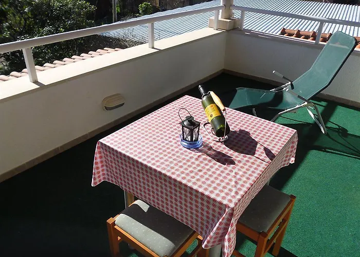 Guest house Sunny House Free Parking 3*